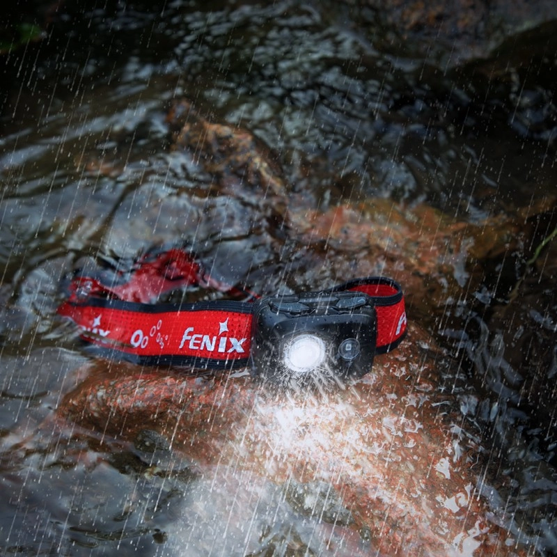 Latarka czołowa Fenix HL16 jasnozielona