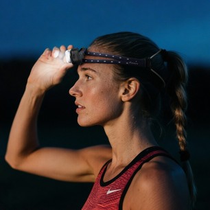 Latarka czołowa Fenix HL17R czarna