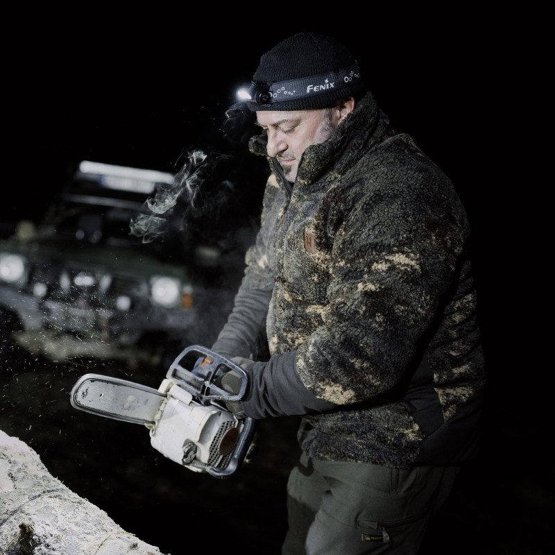 Latarka czołowa Fenix HM55R czarna - mocne światło