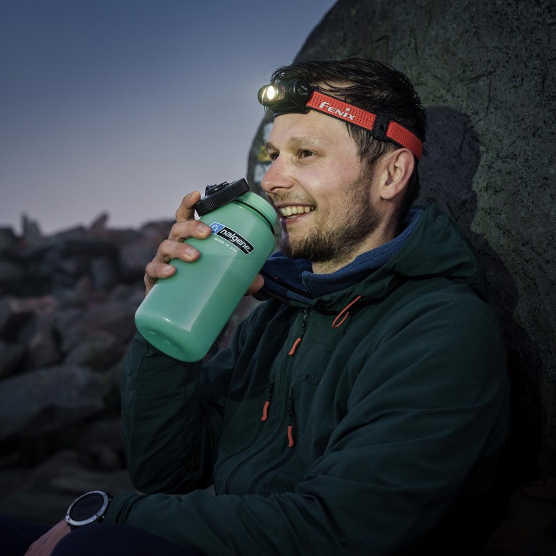 Latarka czołowa Fenix HM62-T magma