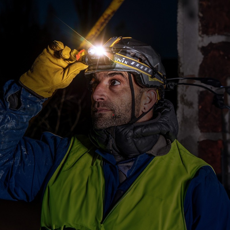 Fenix HM75R – widok z boku, ukazujący solidną obudowę