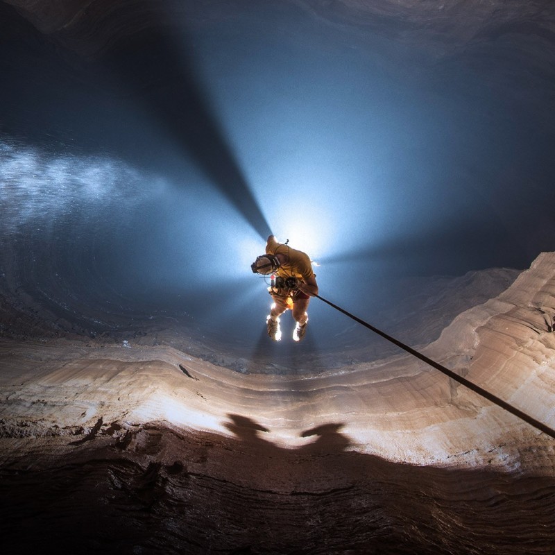 Latarka czołowa Fenix HP30R V2.0 czarna - Intuicyjna obsługa