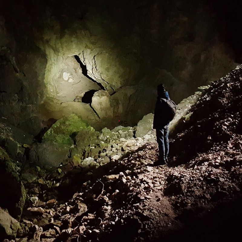 Latarka LED Fenix E-STAR - wytrzymała obudowa ABS