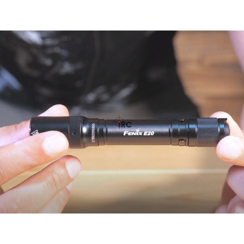 Latarka Fenix E20 V2.0 - moc i zasięg
