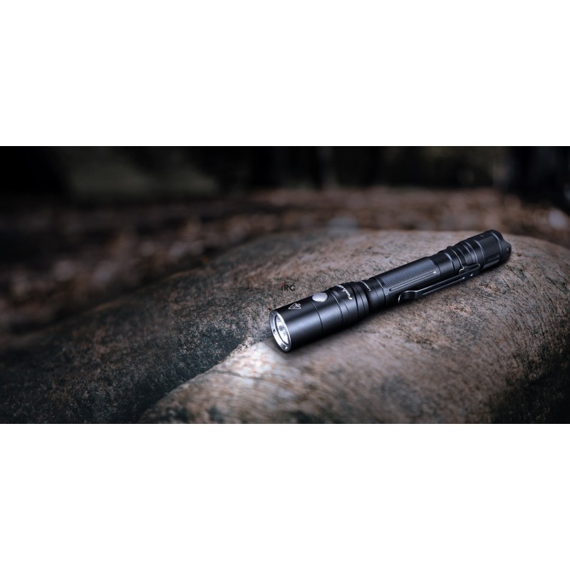 Wytrzymała obudowa Fenix LD22 V2.0