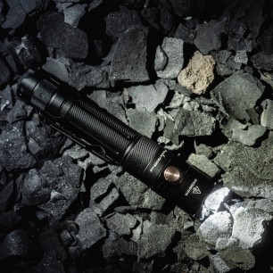 Latarka LED Fenix PD35R ACE