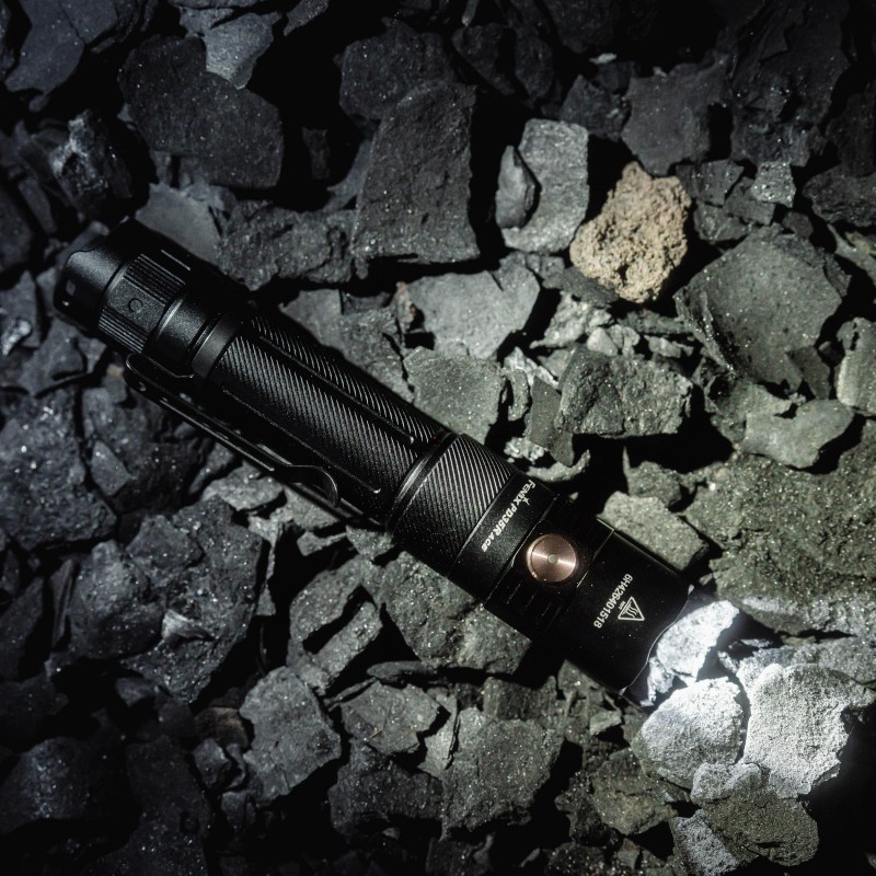 Latarka LED Fenix PD35R ACE - interfejs i personalizacja