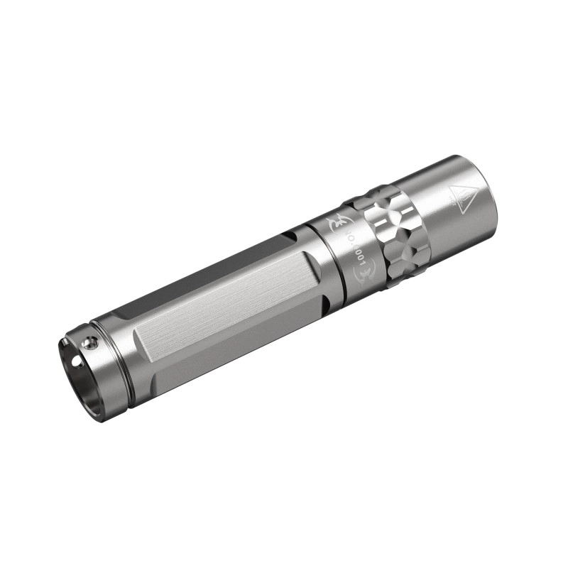 Latarka LED Fenix SilvGlow srebrna, edycja limitowana