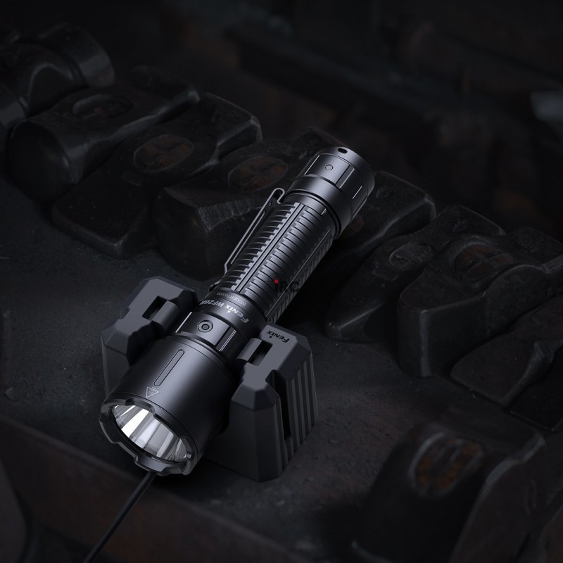 Latarka LED Fenix WF26R