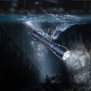 Latarka LED Fenix WF26R