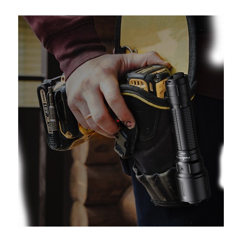 Latarka LED Fenix WF26R - wytrzymałość i ergonomia