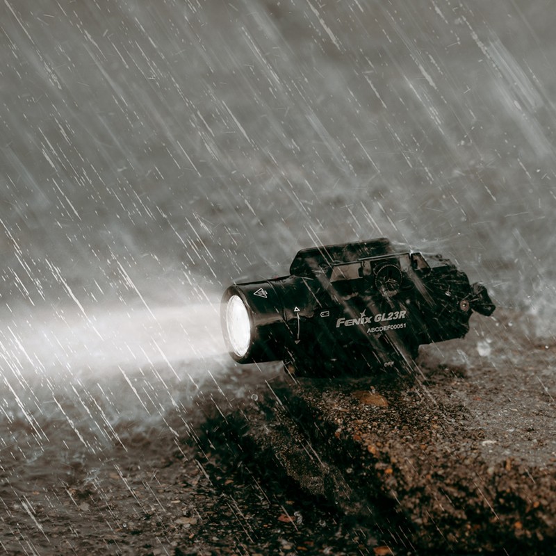 Latarka na broń Fenix GL23R - widok z przodu