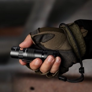 Latarka taktyczna LED Fenix PD26R ACE