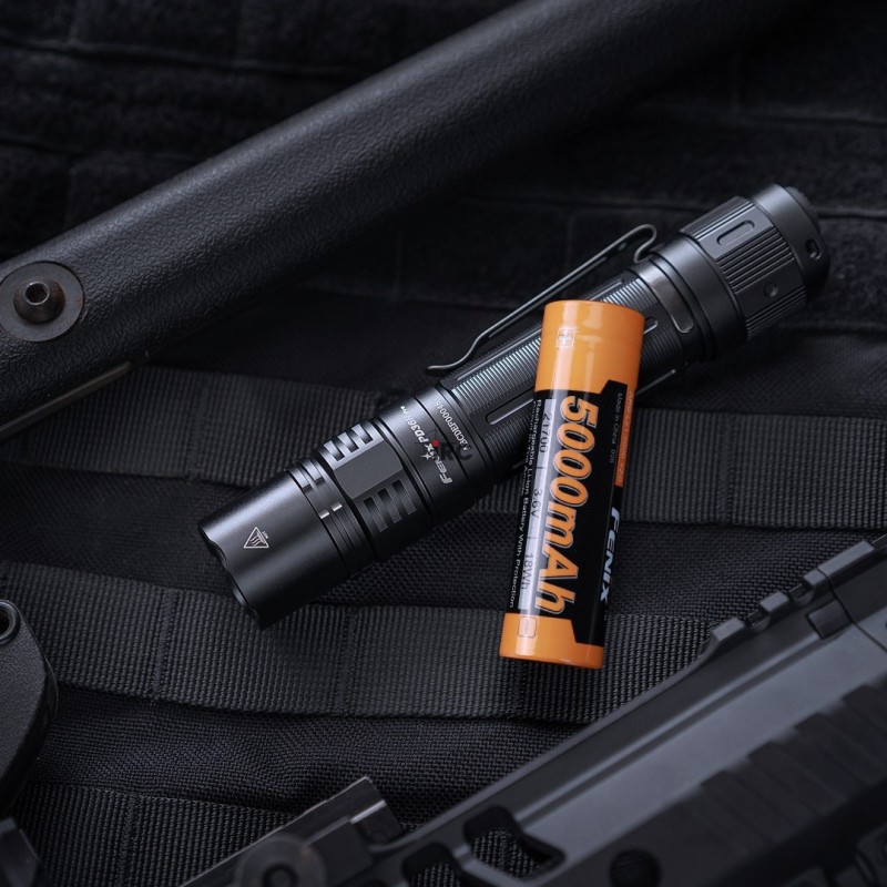Latarka taktyczna LED Fenix PD36R Pro
