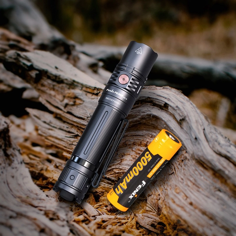 Latarka taktyczna LED Fenix PD36R V2.0