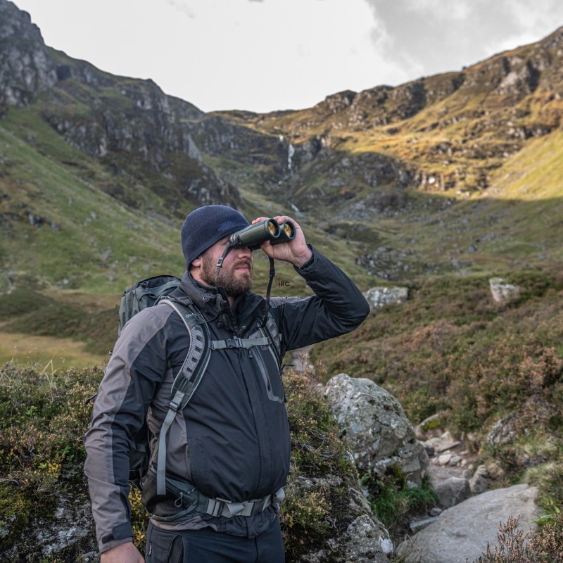 Lornetka Hawke Frontier ED X 8x32 zielona - widok na pokrętło ostrości