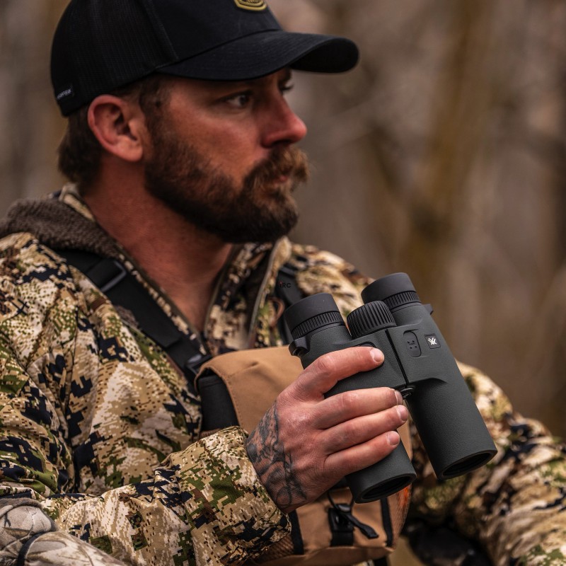 Lornetka z dalmierzem Vortex Ranger HD 3000 10x42 LRF - widok z boku