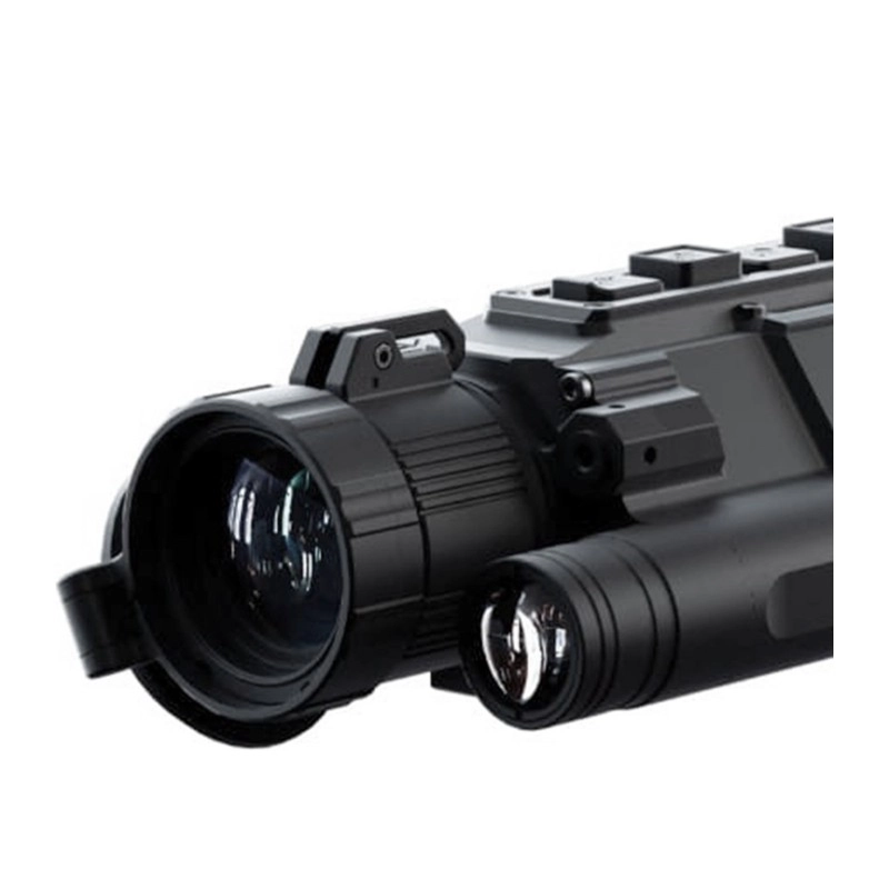 Detal obiektywu 70 mm celownika PARD NV-SC4